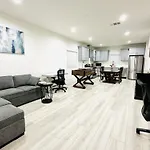 New 2-Story House 3 Bedrooms 3 Bathrooms In Anaheim Near Disneyland- Knotts In The Same Lot Of 3 Separate Properties