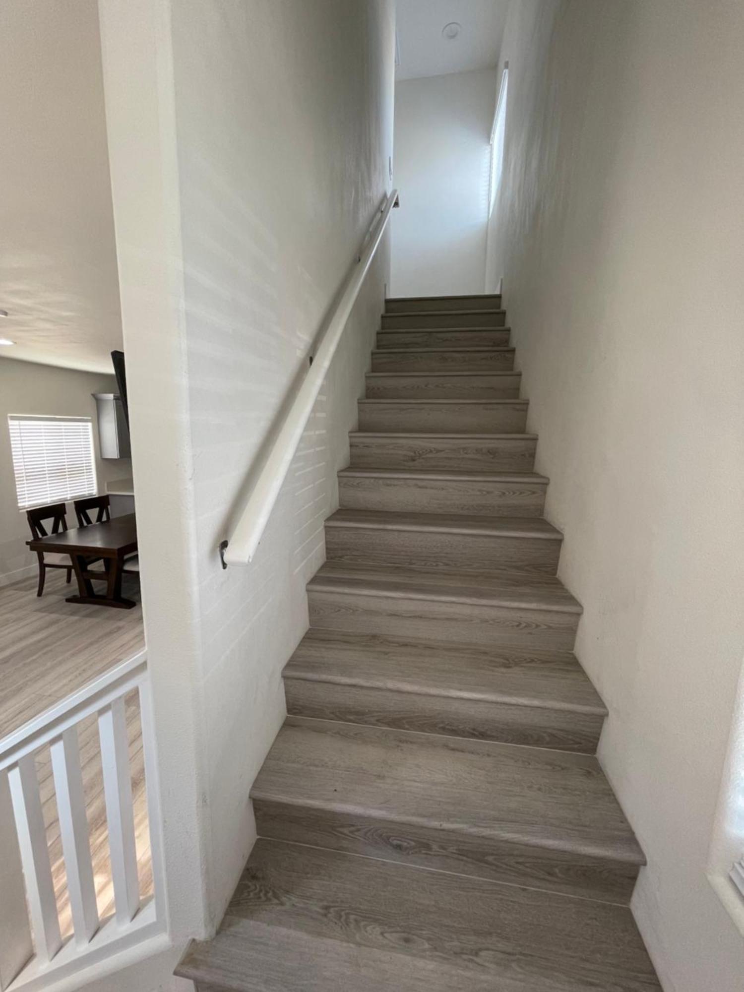 New 2-story House 3 Bedrooms 3 Bathrooms In Near Disneyland- Knotts In The Same Lot Of 3 Separate